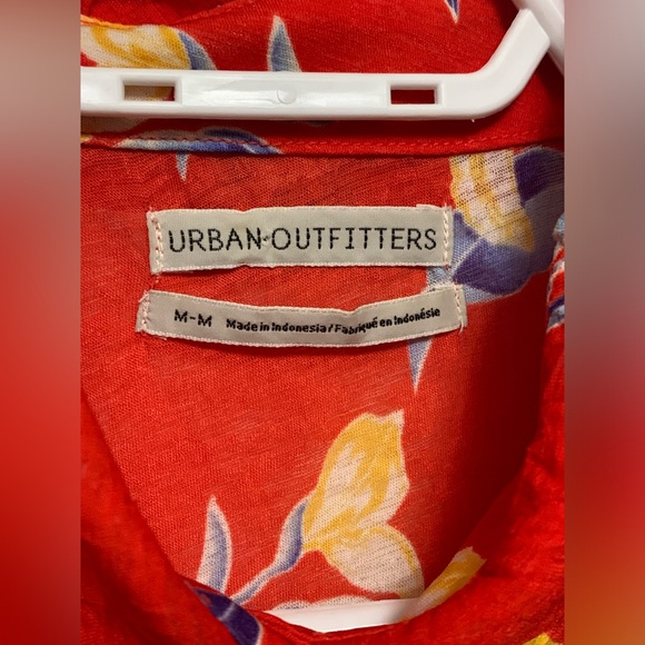 💎2/$30 Urban Outfitters blouse💎 - Picture 4 of 5